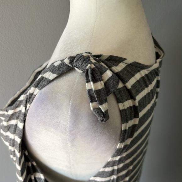Peruvian Connection Striped Gray Dress with Tie Sleeve Detail - Picture 6 of 12
